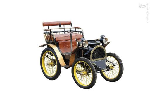 نخستین اتومبیل رنو بنام «تیپ ای» که در سال ۱۸۹۸ توسط کارآفرین و صنعتگر فرانسوی؛ لوئی رنو بنیانگذار این شرکت ساخته شد